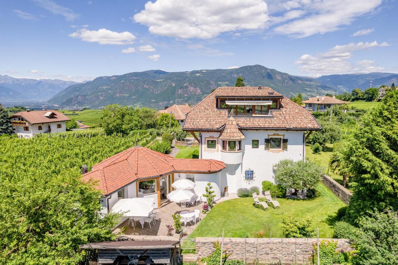 Haus Oberhofer Bed and Breakfast Cornaiano Exteriör bild