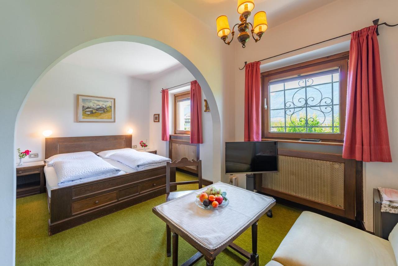 Haus Oberhofer Bed and Breakfast Cornaiano Exteriör bild